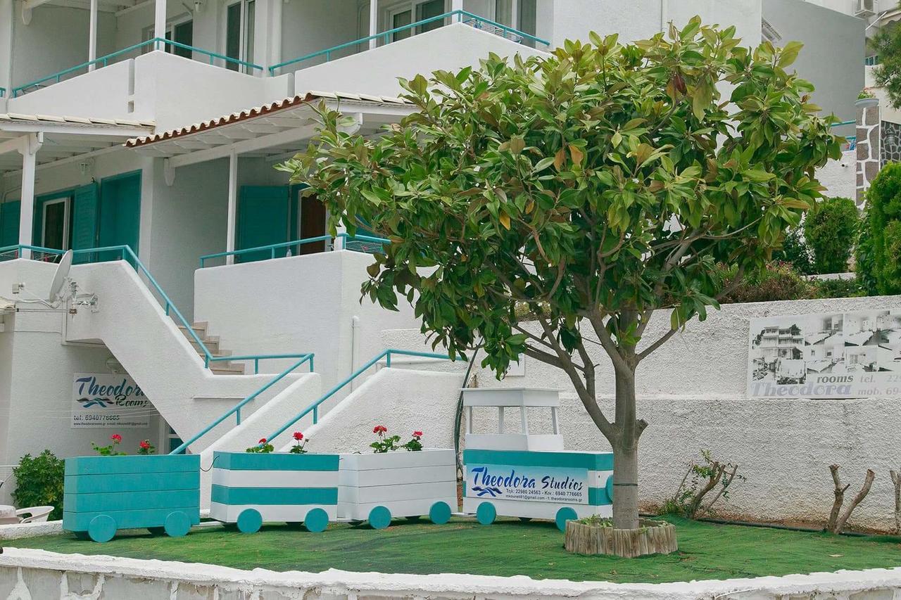 Theodora Rooms Poros Town Exterior foto